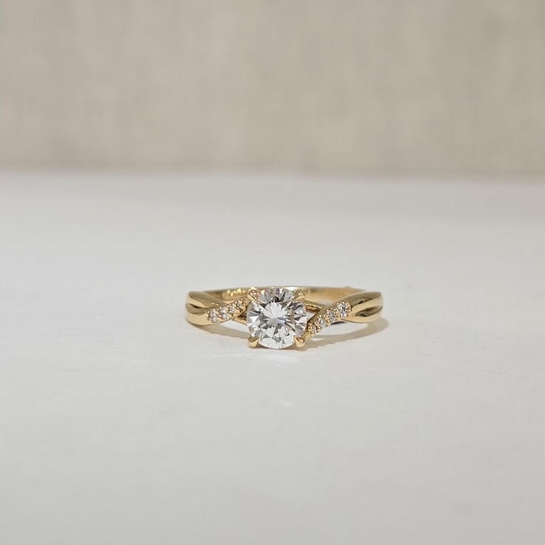 Noelle | 0.76ct Natural Solitaire Engagement Ring with Twisted Diamond Band in 18ct Yellow Gold