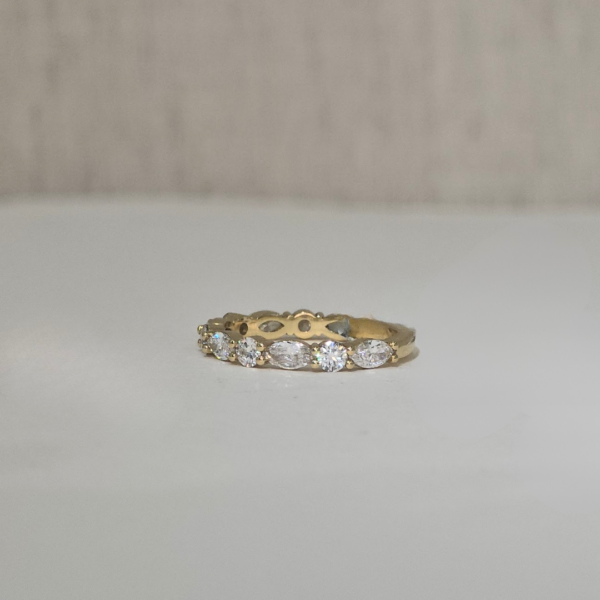 Mia | Elegant Marquise & Round Accent Wedding Band in 18ct Yellow Gold - Image 2