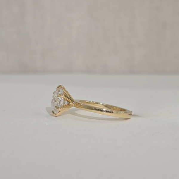 Hazel | 6 Claw 2.91ct Lab Diamond Round Solitaire in 18ct Yellow Gold - Image 2